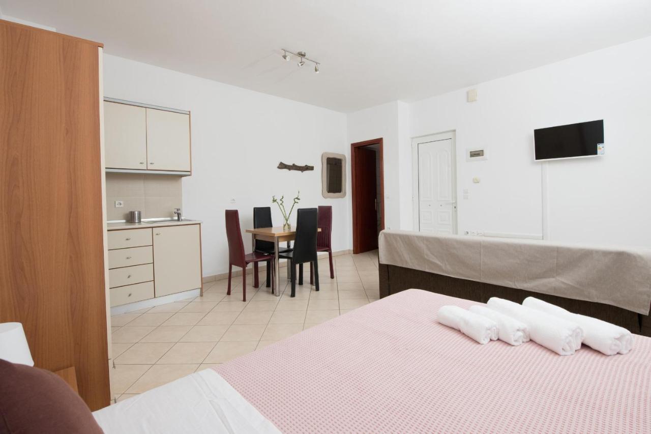 Urban Sea Side Apartments Limenas  Exterior photo